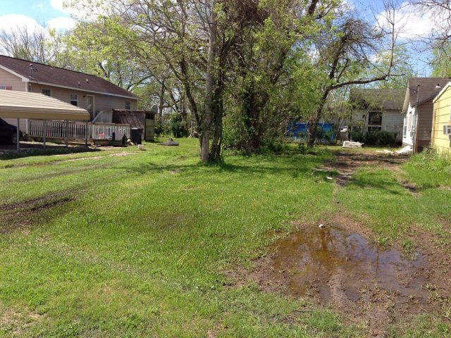 2604 Avenue D, Bay City, TX 77414 - photo 1