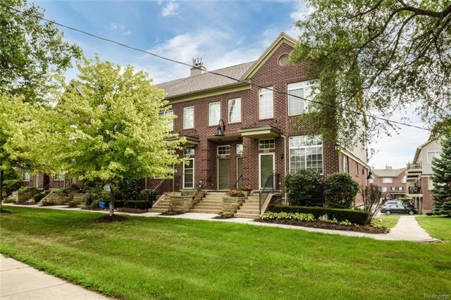 1446 Crimson Way Walled Lake-large-025-18-1446 Cri