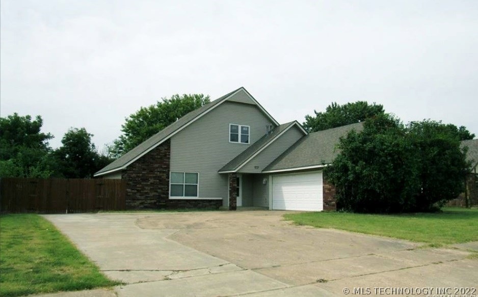 1220 S 34th St, Broken Arrow, OK 74014 - photo 1