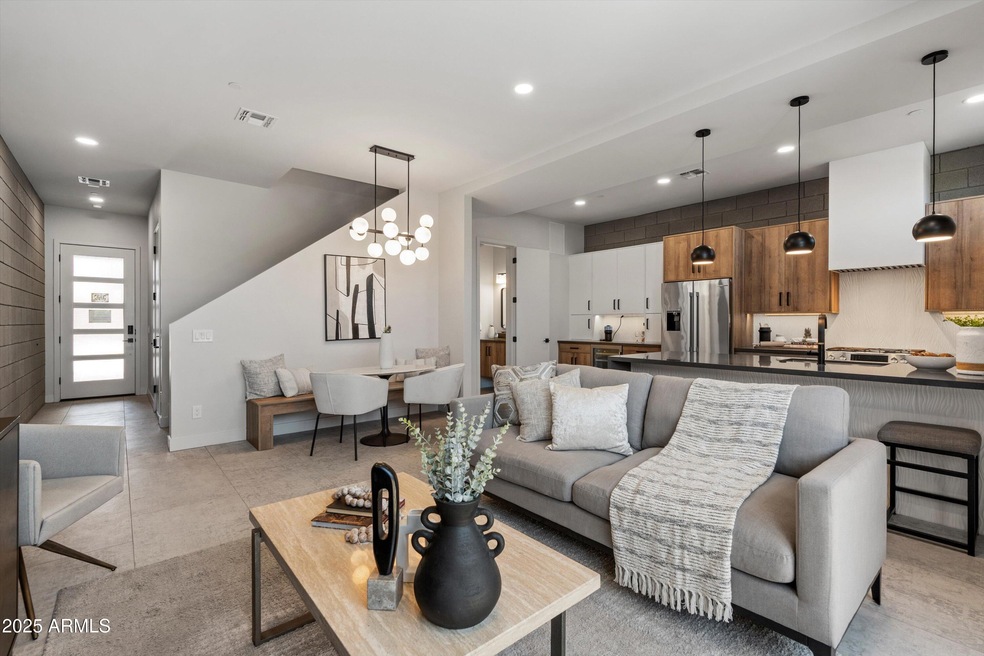 377 E Windsor Ave unit 21, Phoenix, AZ 85004 - photo 1