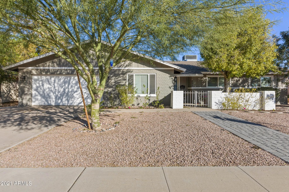 2044 E Dunbar Dr-2