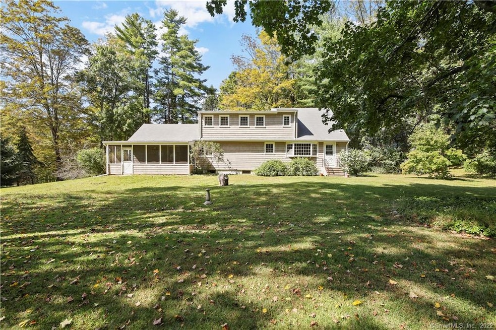 Breathtaking level property with expansion possibi