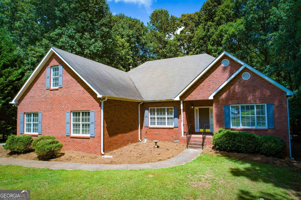 9323 Sweetbriar Cir, Jonesboro, GA 30236 - photo 1