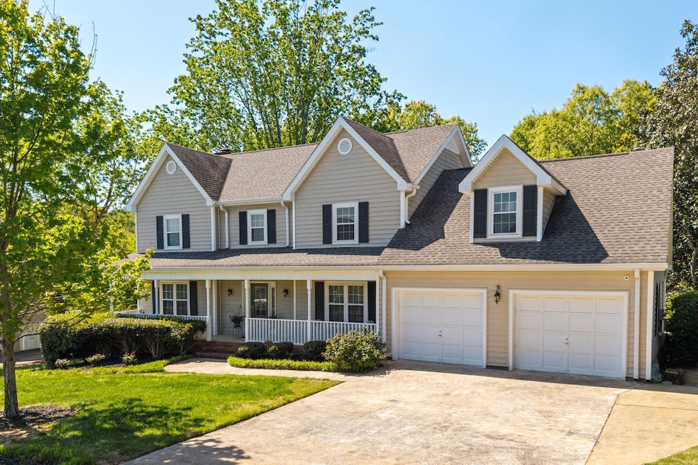 2227 Bay Pointe Dr, Hixson, TN 37343 - photo 1