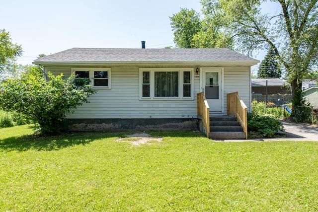 1928 Apache Rd, Waukegan, IL 60087 - photo 1