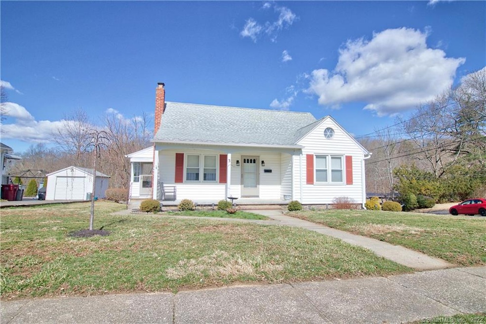 3 Carolyn Cir, Naugatuck, CT 06770 - photo 1