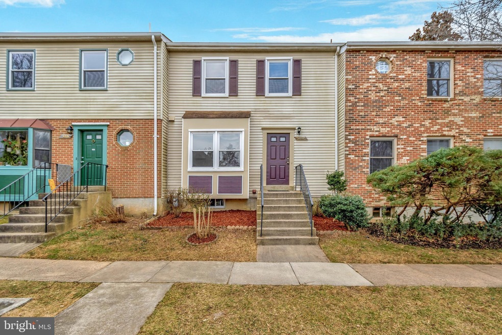 3003 Hickory Grove Ct, Fairfax, VA 22031 - photo 1