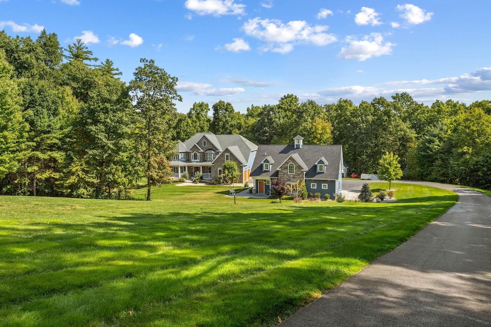 Sold $1,900,000 • Co-Listing Agent