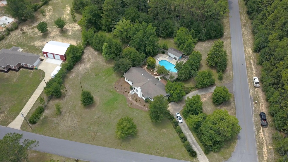 2459 Woodbine Dr