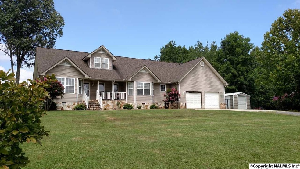 5579 Simpson Point Rd, Grant, AL 35747 - photo 1