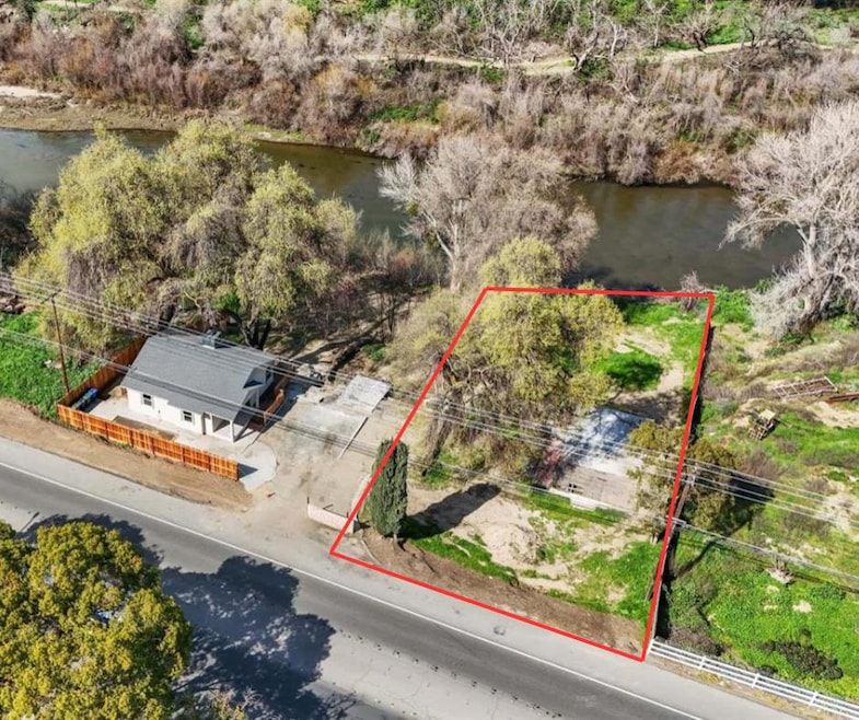 Pending $109,901 • Co-Listing Agent