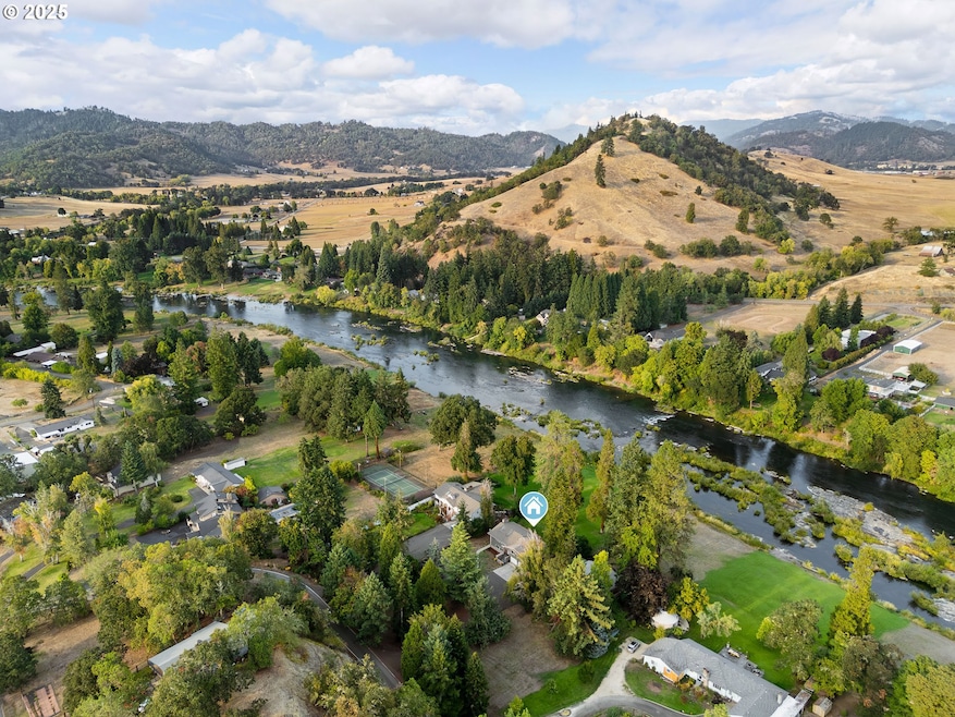 3314 Fisher Rd, Roseburg, OR 97471 - photo 1