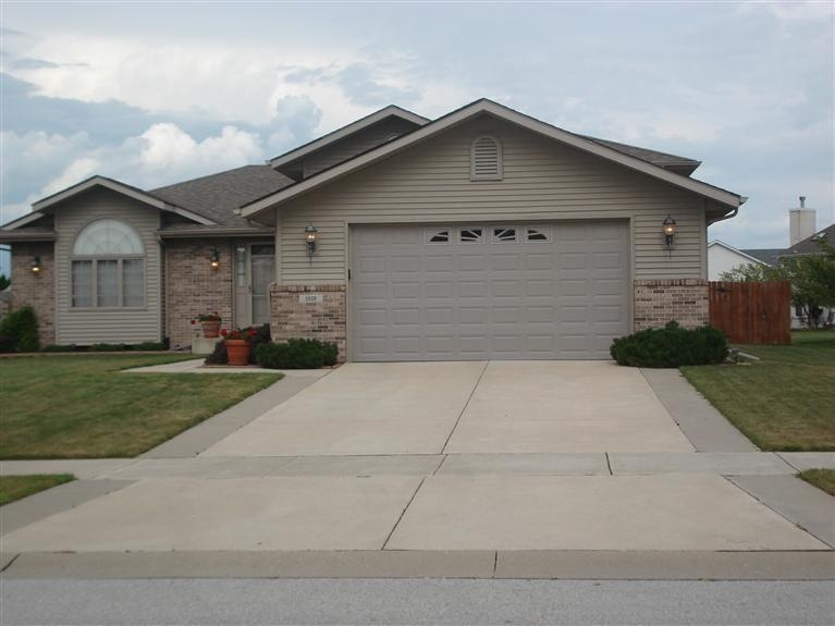 1378 Jacob Dr, Crown Point, IN 46307 - photo 1