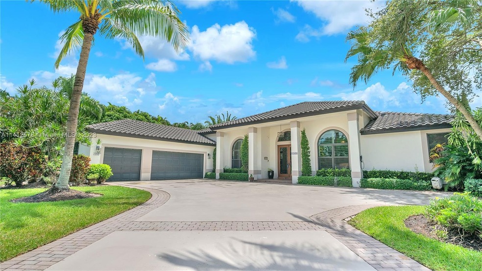 3400 Carlton Ln, Davie, FL 33330 - photo 1