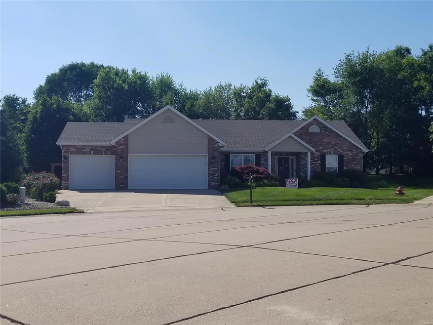 9 Ashworth Ct, Maryville, IL 62062 - photo 1