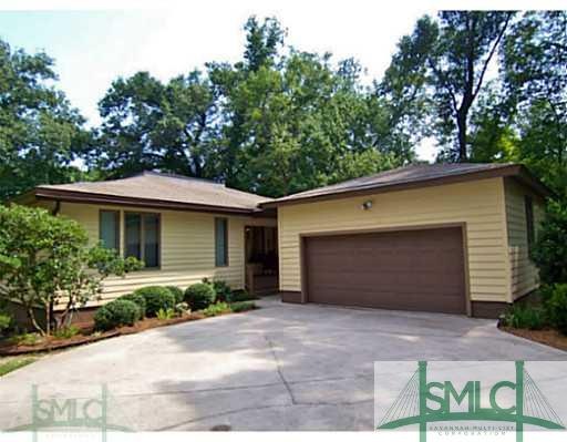 Exterior Front. 4 Captain Ferguson Ln. Very privat