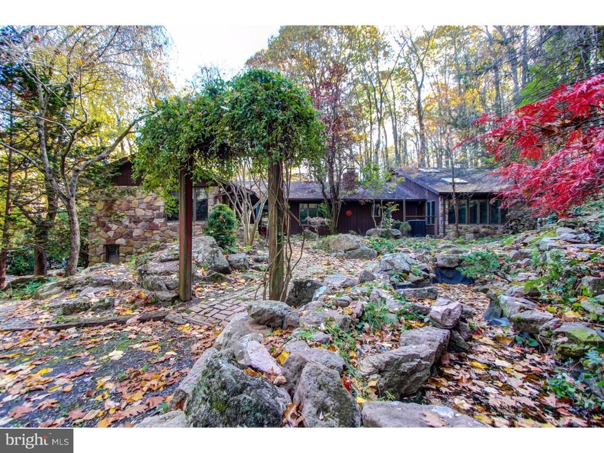 841 Scholl Rd, Pottstown, PA 19465 - photo 1