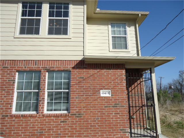 6827 Dumble St unit B, Houston, TX 77021 - photo 1