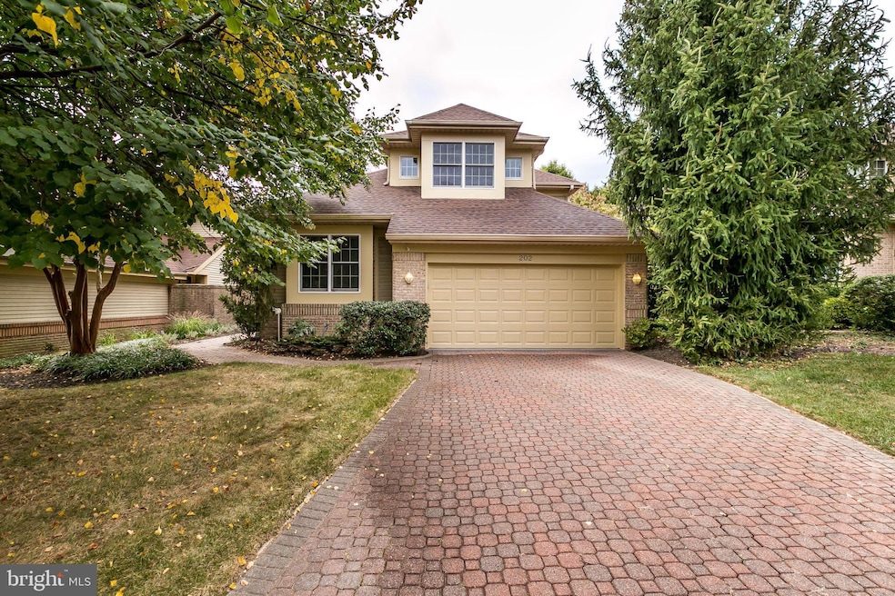202 Glenn Ellen Cir, Pikesville, MD 21208 - photo 1