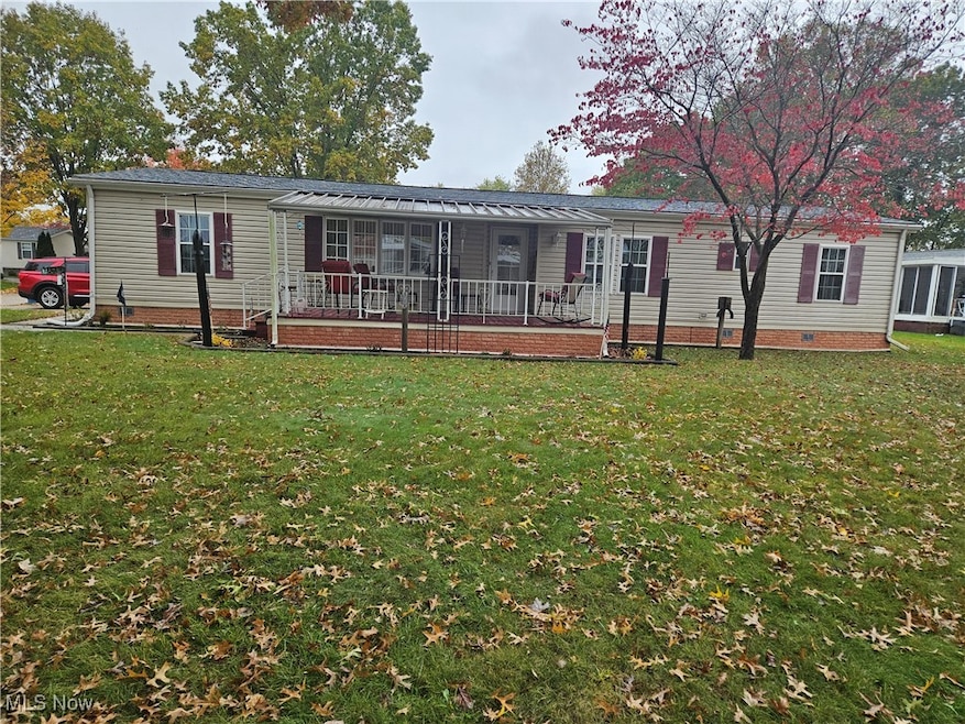 208 F St SW, Navarre, OH 44662 - photo 1