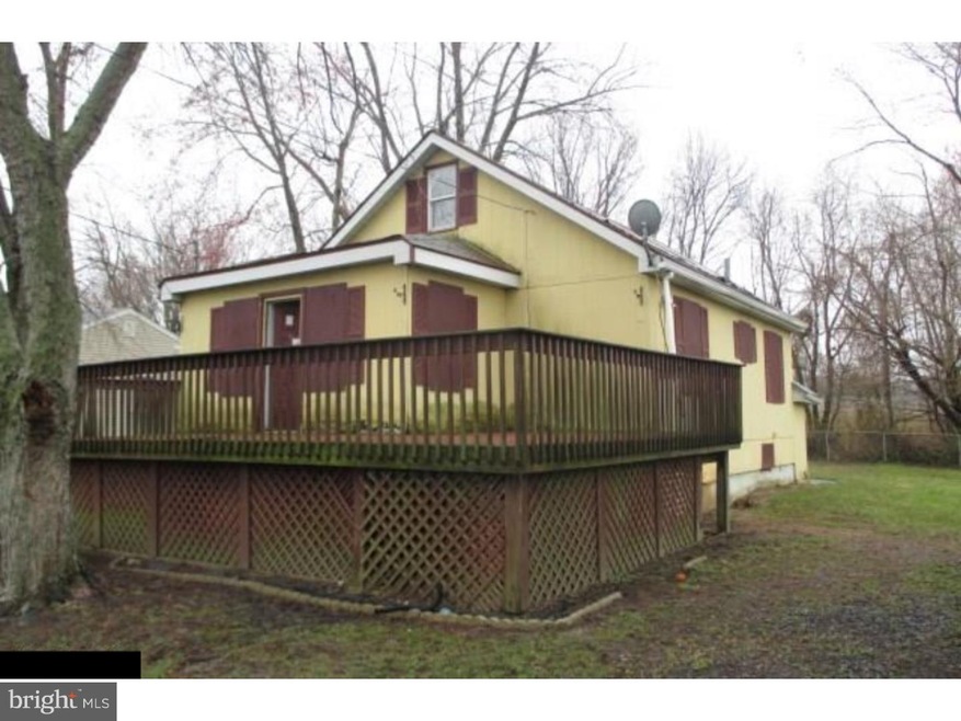 61 Chestnut St, Pennsville, NJ 08070 - photo 1