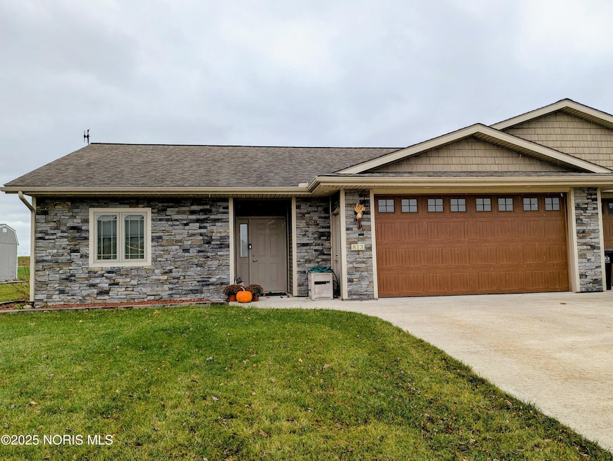 813 Murbach St, Archbold, OH 43502 - photo 1