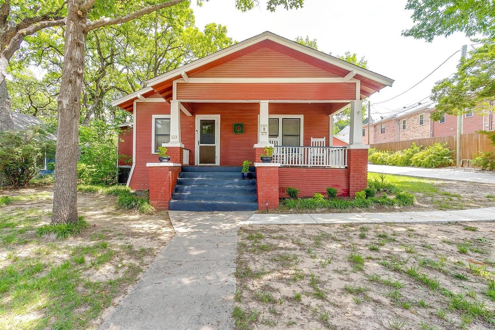 113 S Lamar St, Weatherford, TX 76086 - photo 1