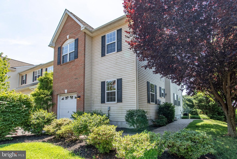 52 Stone Hill Dr, Pottstown, PA 19464 - photo 1