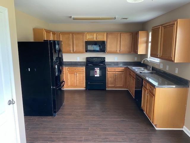 711 Broderick Cir, Warner Robins, GA 31088 - photo 1