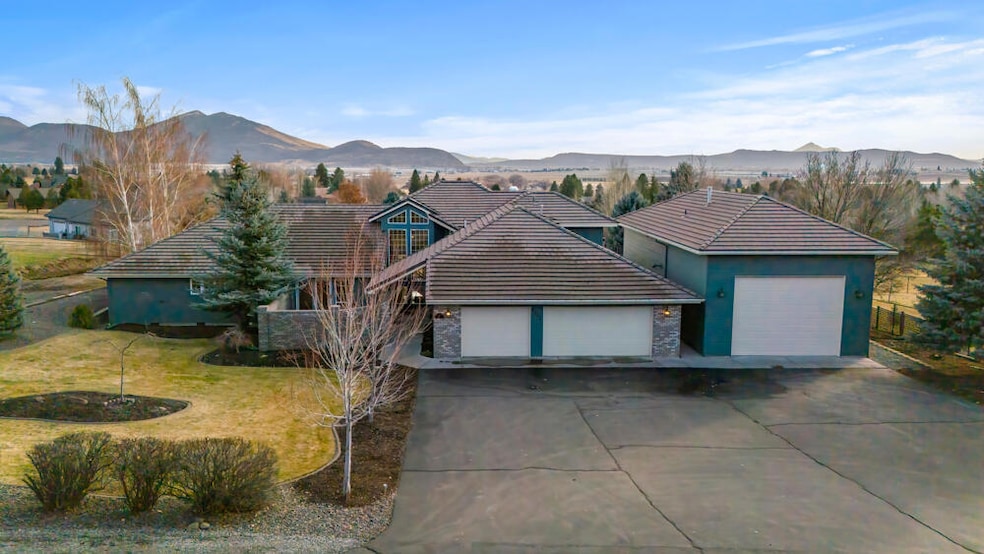 Sold $935,000