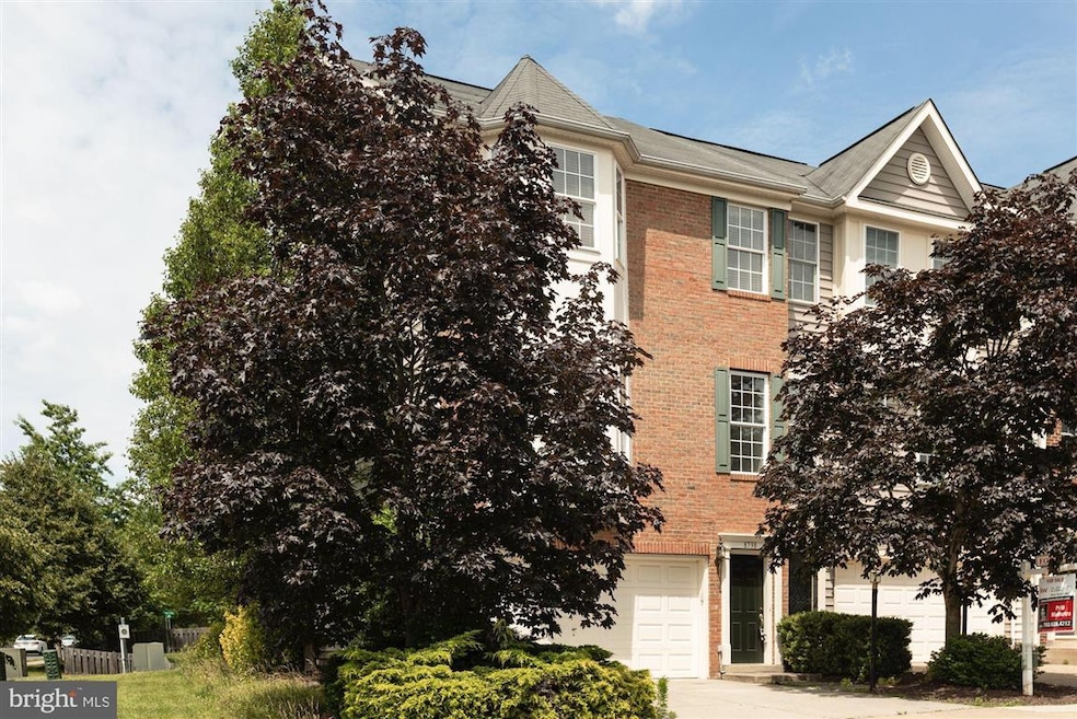 8738 Phipps Farm Way, Manassas, VA 20109 - photo 1