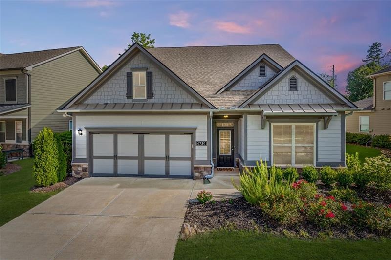 4 bedroom ranch with level lot