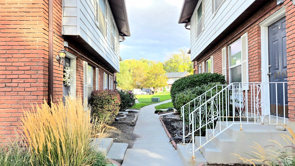 8732 S 620 E, Sandy, UT 84070 - photo 1