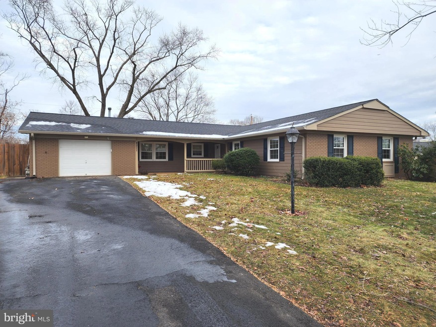 4211 Marble Ln, Fairfax, VA 22033 - photo 1