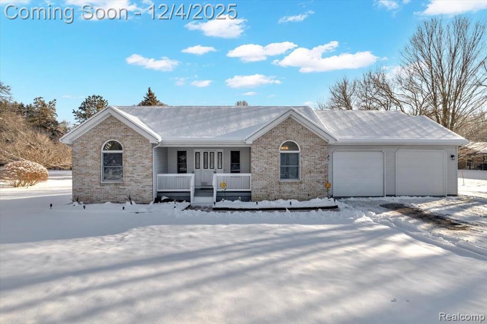 9128 N Linden Rd, Clio, MI 48420 - photo 1