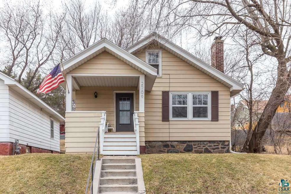 2709 W 9th St, Duluth, MN 55806 - photo 1