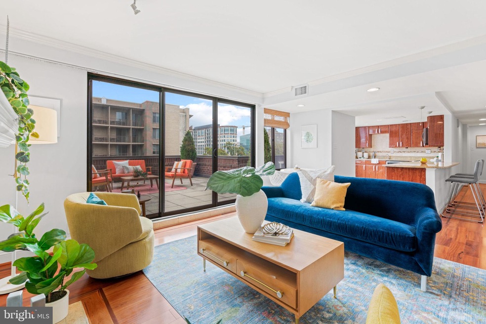 3 Washington Cir NW unit 705, Washington, DC 20037 - photo 1