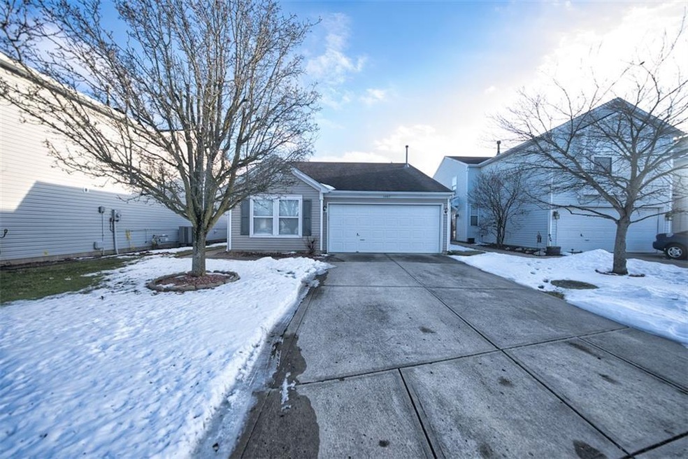 5987 Redcliff Ln S, Plainfield, IN 46168 - photo 1