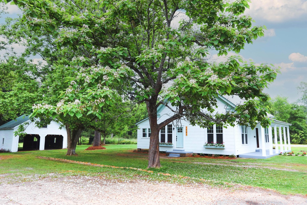 Cityside Country Charm