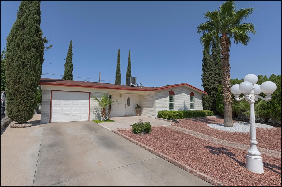 2113 Solano Dr, El Paso, TX 79935 - photo 1