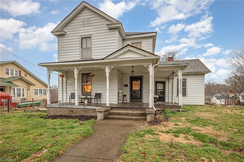 101 N Franklin St, Reidsville, NC 27320 - photo 1