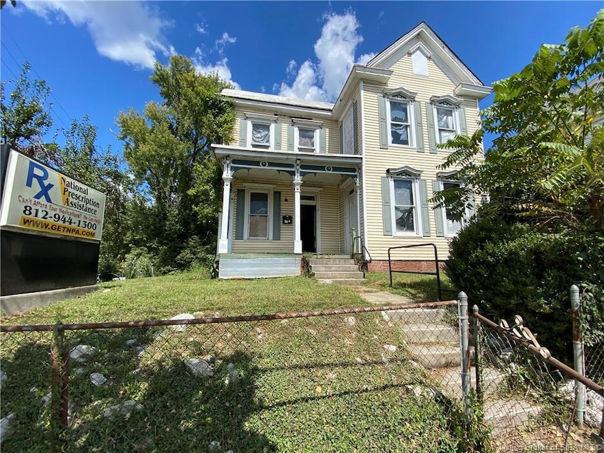 918 W Main St, New Albany, IN 47150 - photo 1