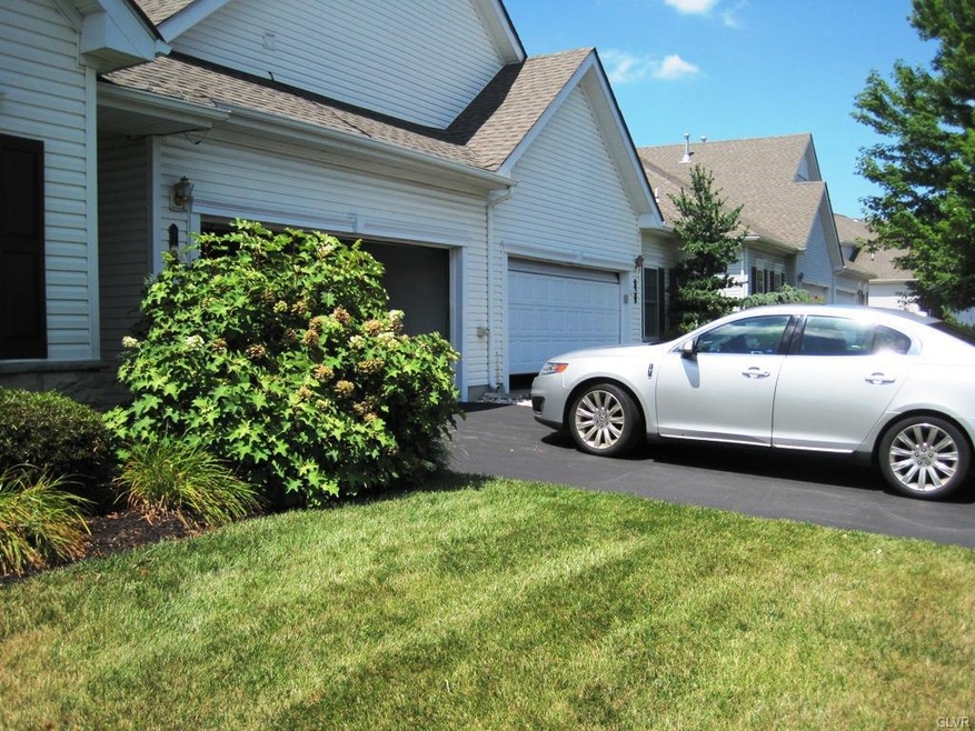 2679 Terrwood Dr W unit 182, Macungie, PA 18062 - photo 1