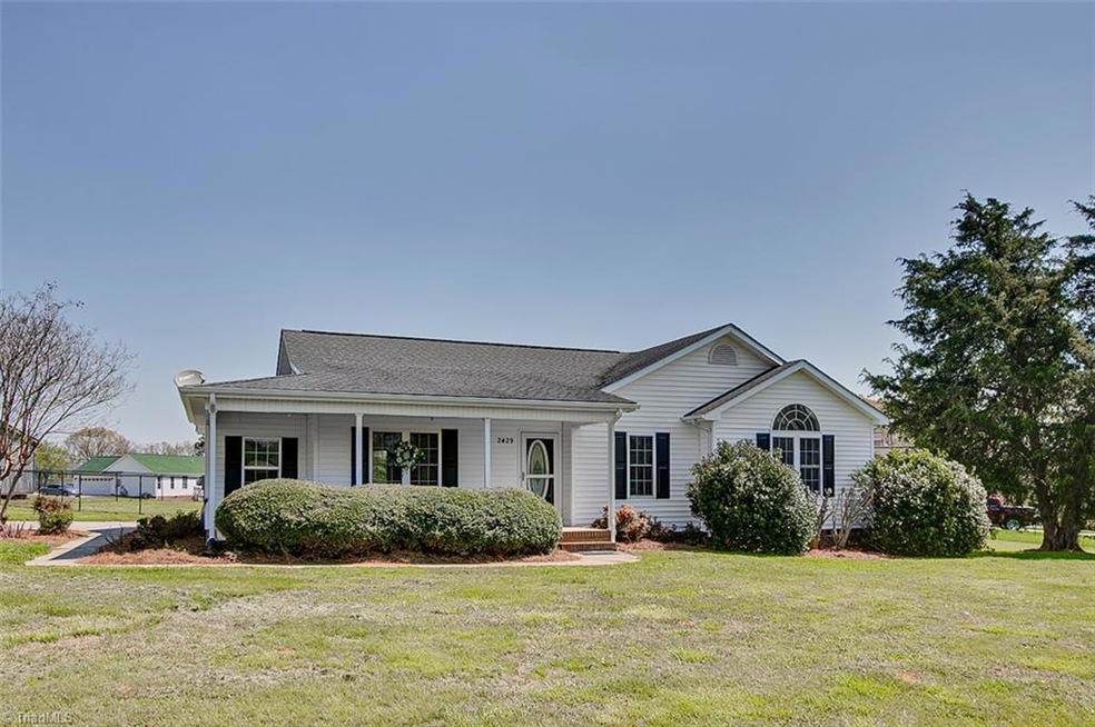 2429 Linnie Ct, Asheboro, NC 27205 - photo 1