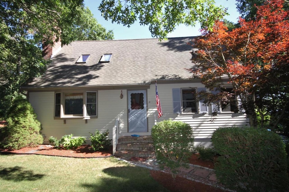 21 Ivest Cir, East Falmouth, MA 02536 - photo 1