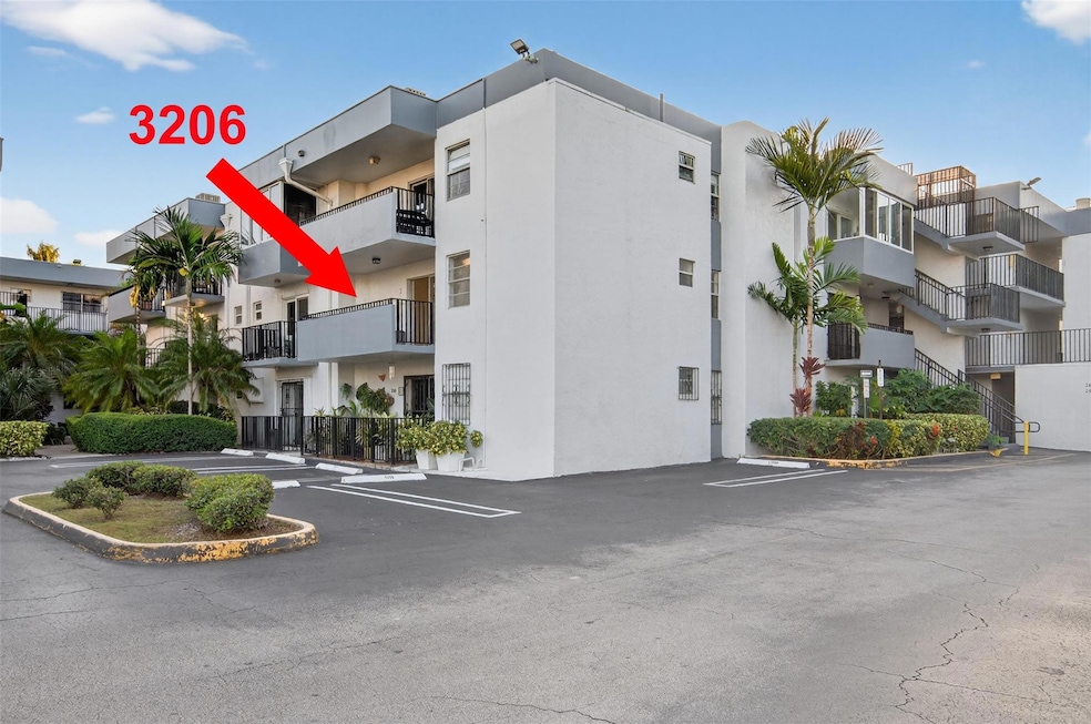 2465 SW 18th Ave unit 3206, Miami, FL 33145 - photo 1