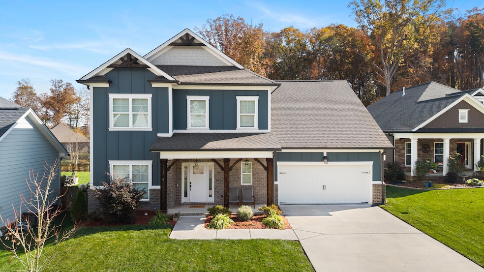 Pending $715,000 • Co-Listing Agent