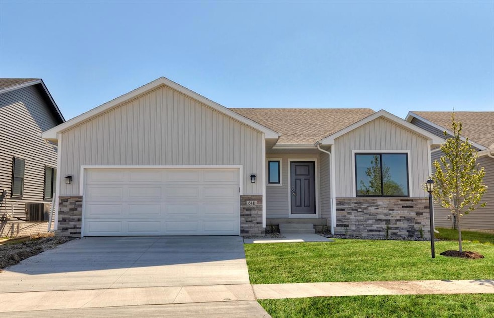 ***MOVE IN READY!!***