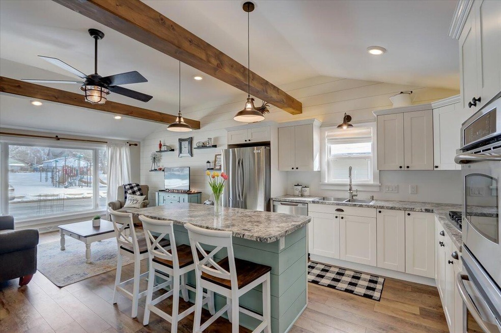 66 S Blain St, Oconomowoc, WI 53066 - photo 1