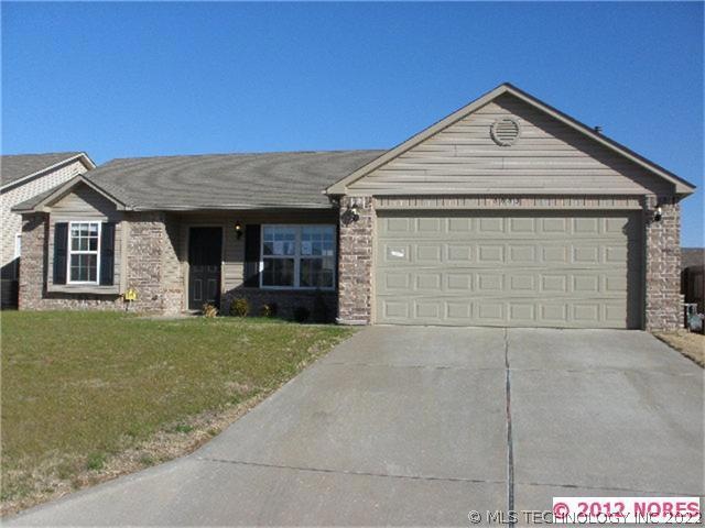 8683 S 261st East Ave, Broken Arrow, OK 74014 - photo 1